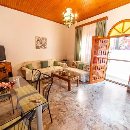 Ágios Matthaíos Traditional Village House מראה חיצוני תמונה