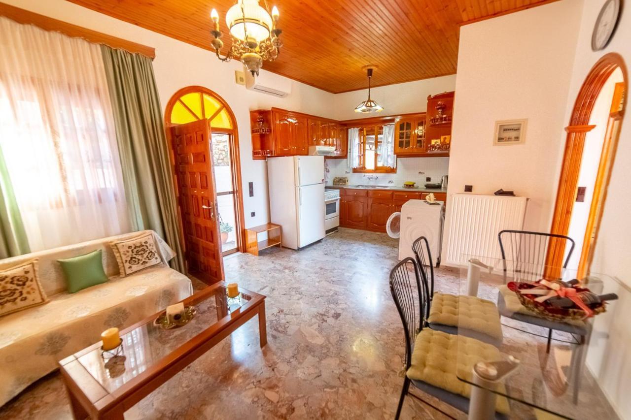 Traditional Apartment *